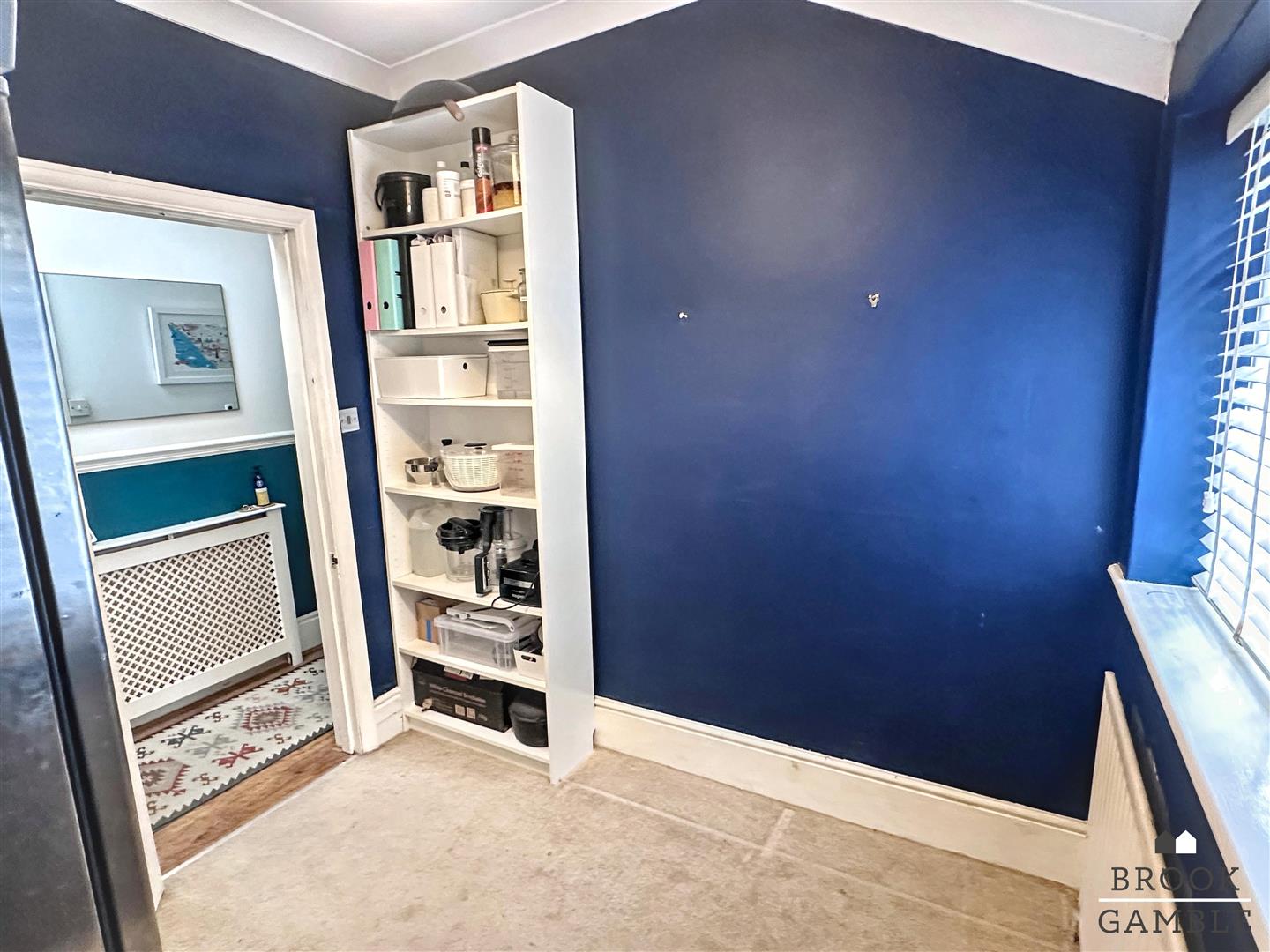 2 Bedroom Apartment. 9 Upper Avenue in Eastbourne,  12